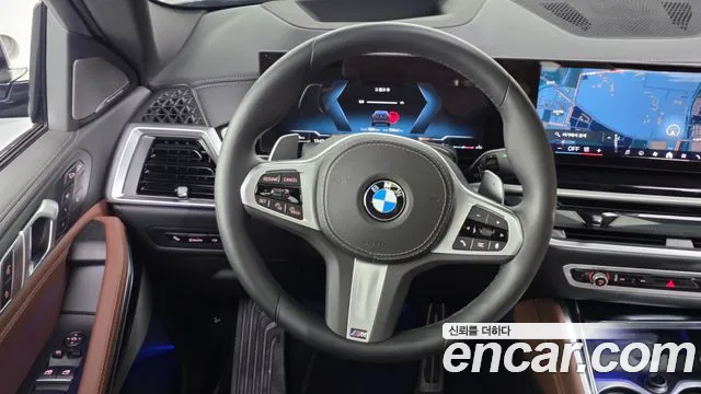 BMW X6 xDrive40i M Sport — Фото автомобиля 11