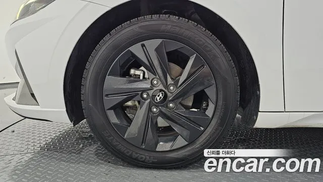 Hyundai AVANTE — Фото автомобиля 5