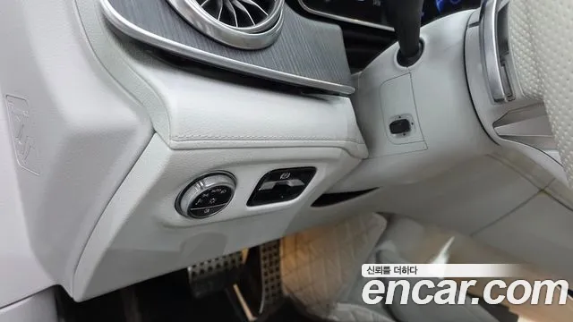 Mercedes-Benz EQS — Фото автомобиля 28