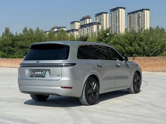 Li Auto L9 — Фото автомобиля 20