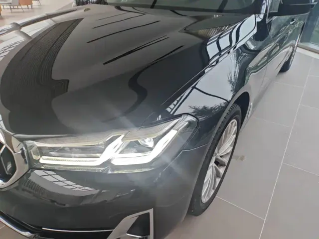 BMW 5 Series — Фото автомобиля 23