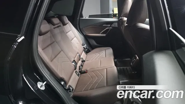 BMW X1 sDrive 18d M Sport — Фото автомобиля 12