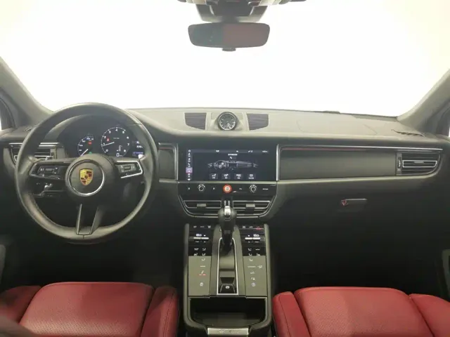 Porsche Macan — Фото автомобиля 5