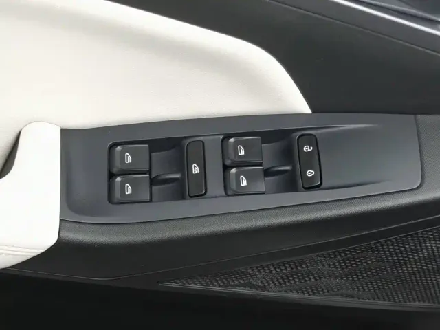 Geely Geometry E Firefly — Фото автомобиля 9