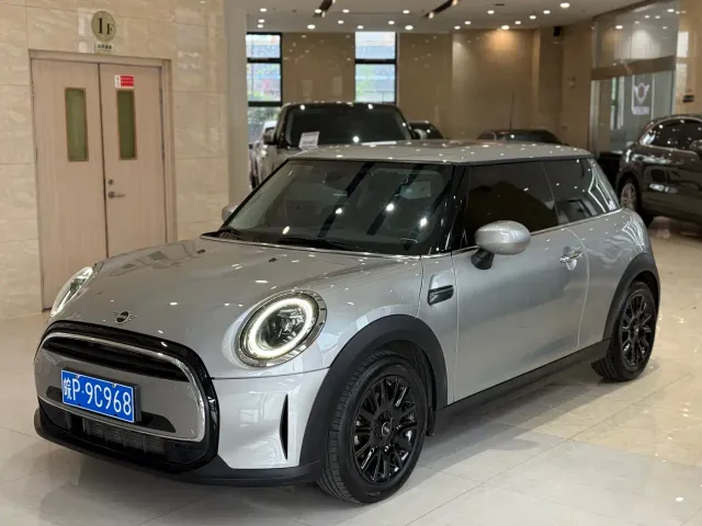 Фотография автомобиля — MINI Hatch