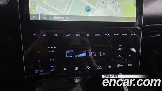 Hyundai Tucson Tucson (NX4) Дизель 2.0 2WD — Фото автомобиля 14