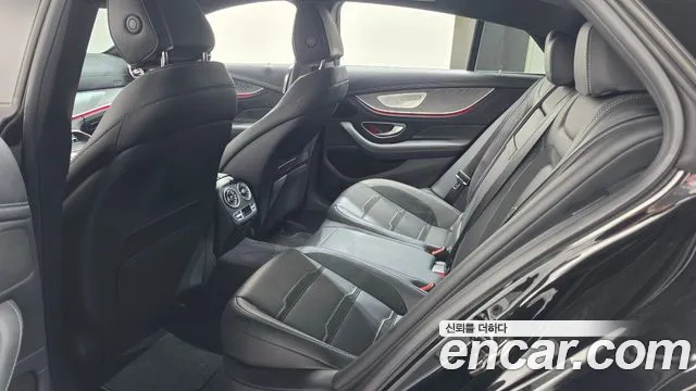 Mercedes-Benz AMG GT 4 двери 43 4MATIC+ Dynamic — Фото автомобиля 21