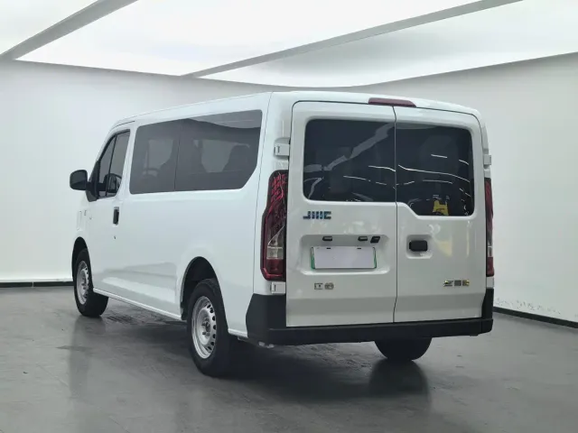JMC E-Fushun — Фото автомобиля 6
