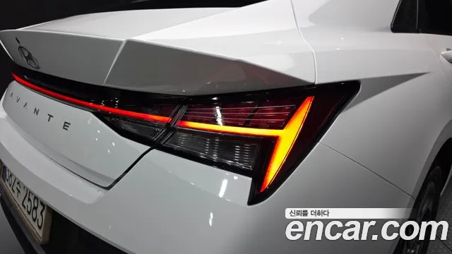 Hyundai Avante CN7 — Фото автомобиля 8