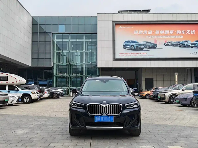 BMW X3 — Фото автомобиля 2