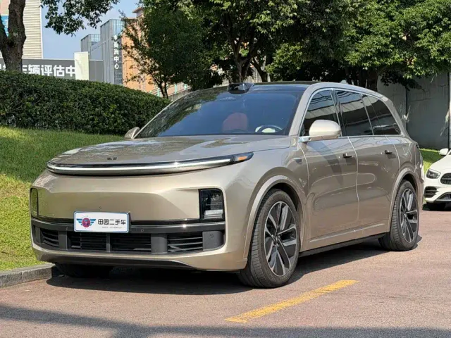 Фотография автомобиля — Li Auto L9