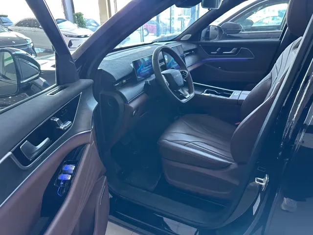 Chery Tiggo 9 — Фото автомобиля 4
