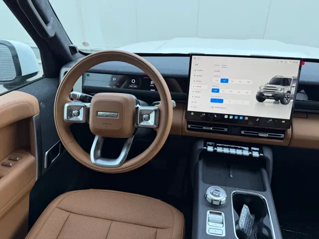 iCAR V27 — Фото автомобиля 12