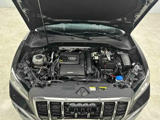 Audi Q2L — Фото автомобиля 25