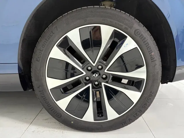 Dongfeng E8 M8 — Фото автомобиля 23