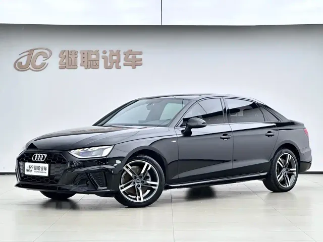 Фотография автомобиля — Audi A4L
