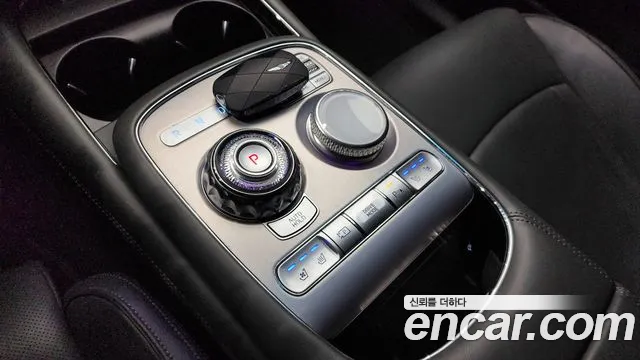 Genesis G90 Бензин 3.5 турбо AWD — Фото автомобиля 8