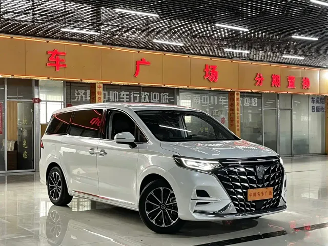 Roewe iMAX8 — Фото автомобиля 3
