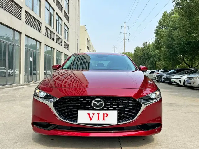 Mazda Axela — Фото автомобиля 2
