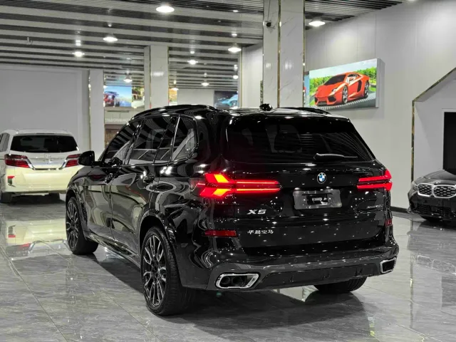 BMW X5 — Фото автомобиля 17