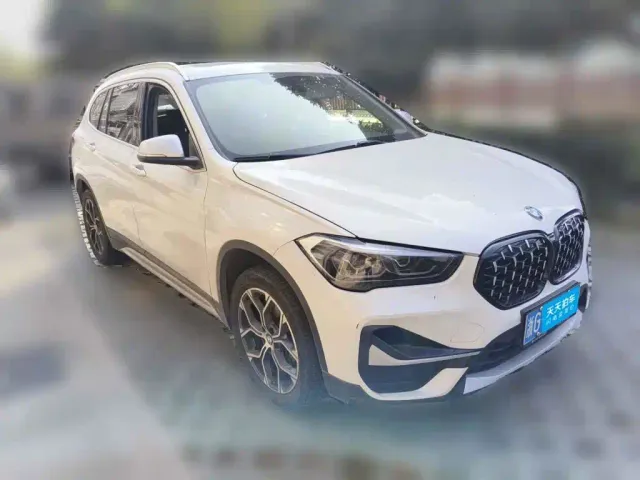 BMW X1 — Фото автомобиля 3
