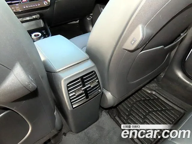 Kia Niro The All New — Фото автомобиля 19