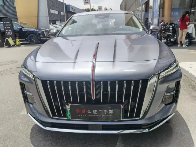Hongqi H5 PHEV — Фото автомобиля 2