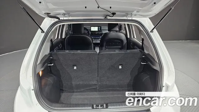 Hyundai Casper Electric — Фото автомобиля 26