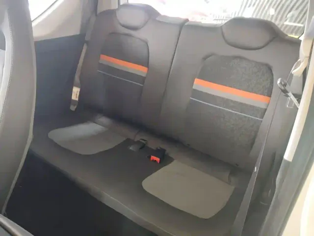 Wuling Hongguang Mini EV — Фото автомобиля 16