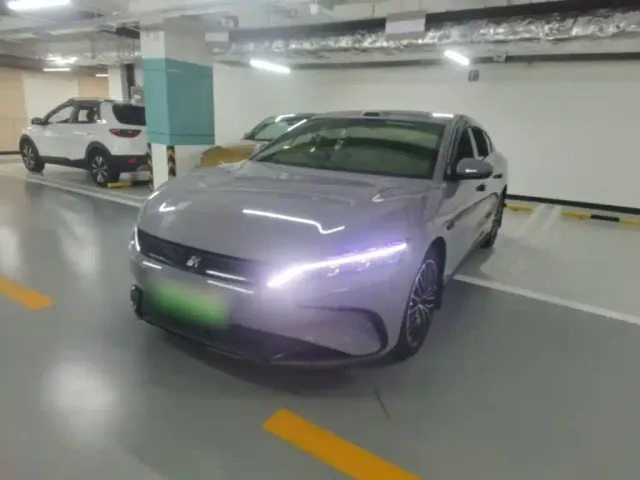 Фотография автомобиля — BYD Han