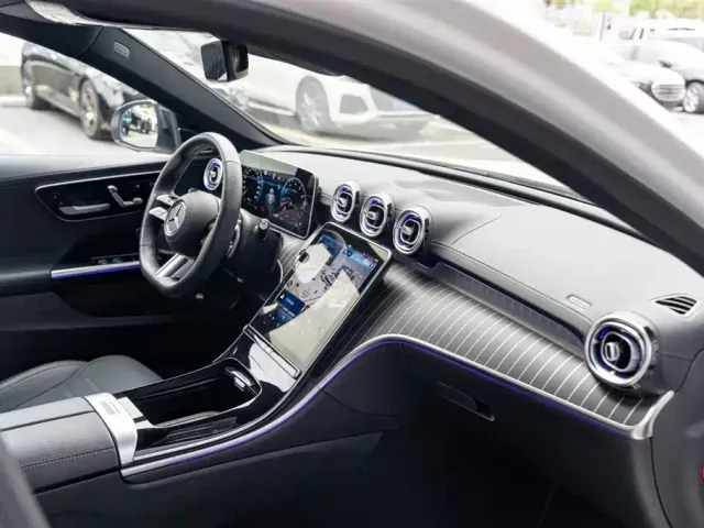 Mercedes-Benz C-Class — Фото автомобиля 15