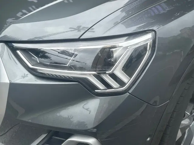 Audi Q3 — Фото автомобиля 5