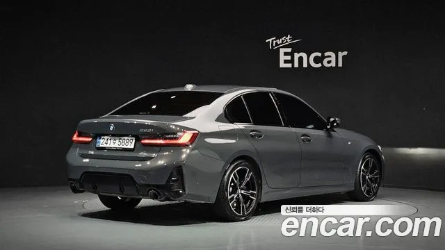 BMW 3 Series — Фото автомобиля 3