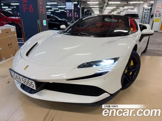 Ferrari SF90 — Фото автомобиля 3