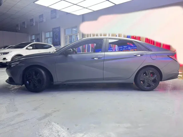 Hyundai Elantra — Фото автомобиля 6