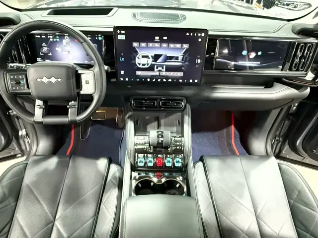 BYD FangChengBao Leopard 5 — Фото автомобиля 5