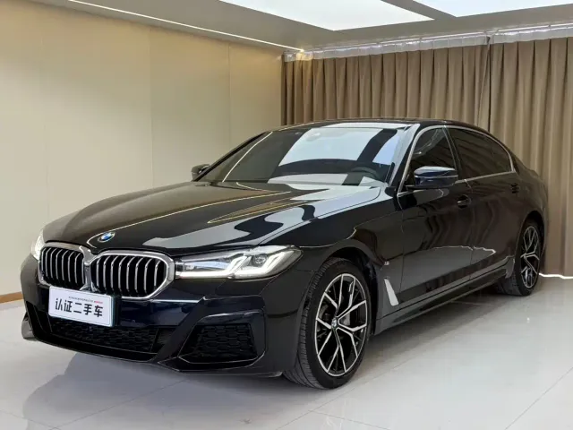 Фотография автомобиля — BMW 5 Series