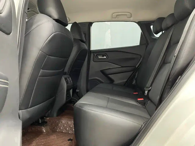 Nissan Qashqai — Фото автомобиля 12