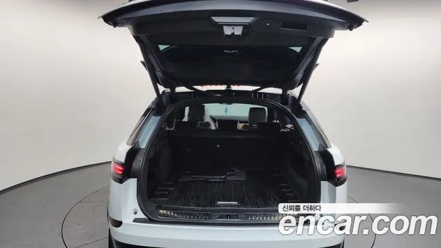 Land Rover Range Rover Velar Range Rover Velar 3.0 P400 Dynamic HSE — Фото автомобиля 20