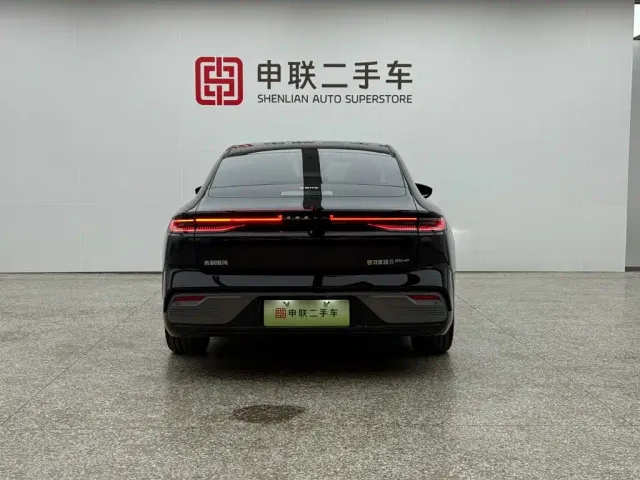 Geely Galaxy Xingyao 8 — Фото автомобиля 3