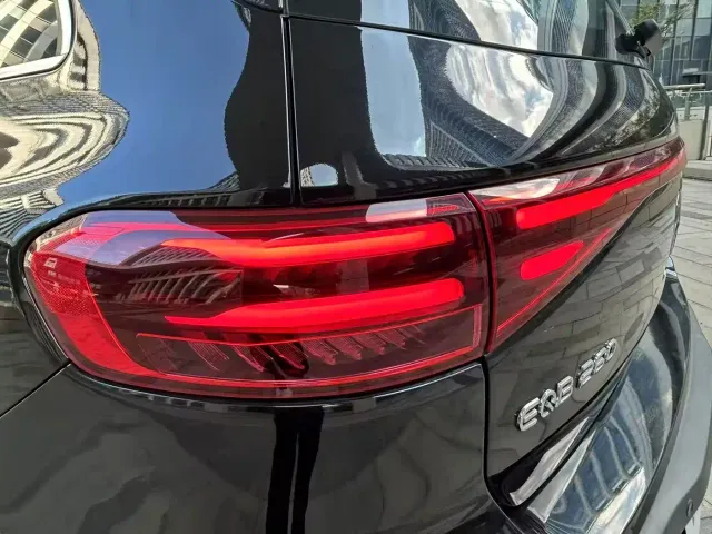 Mercedes-Benz EQB — Фото автомобиля 26