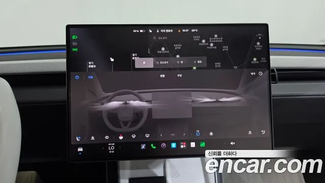 Tesla Model Y — Фото автомобиля 11