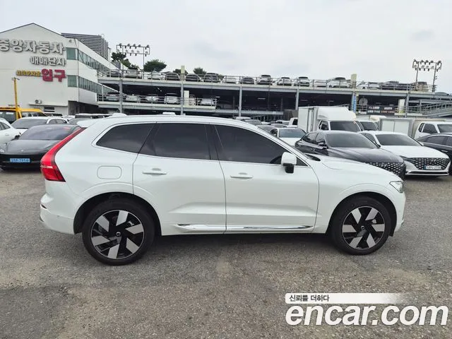Вольво XC60 — Фото автомобиля 4