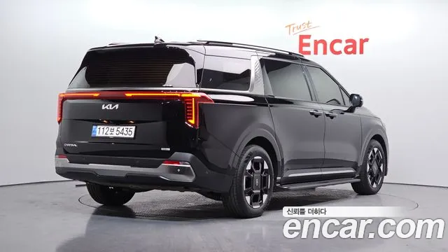 Kia Canival — Фото автомобиля 2