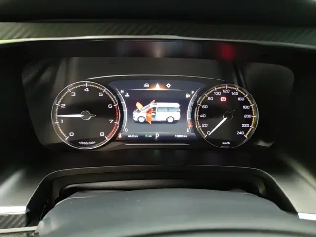 GAC Trumpchi M8 — Фото автомобиля 11