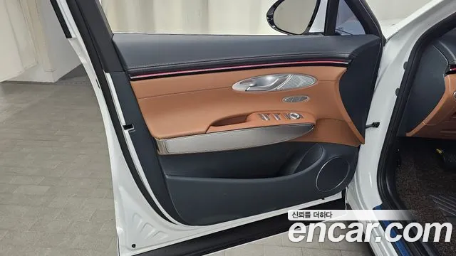 Genesis GV70 2.5T Бензин AWD — Фото автомобиля 23