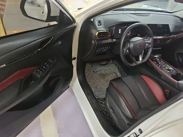 Changan Oushang X5 — Фото автомобиля 15