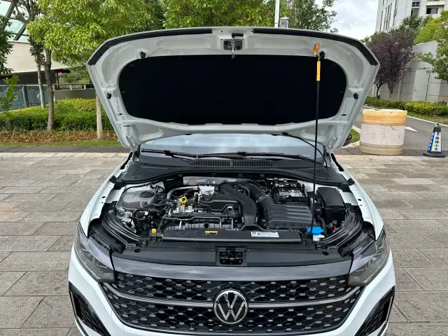 Volkswagen Lavida — Фото автомобиля 28