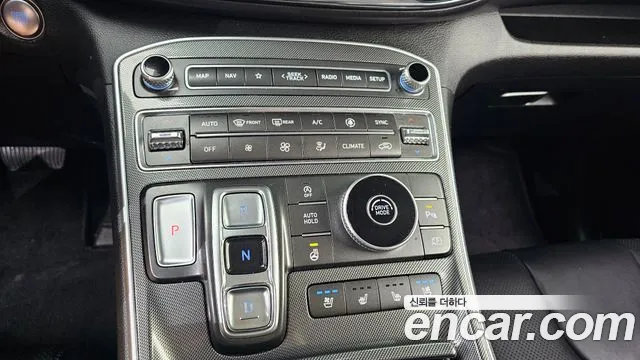 Hyundai Santafe Новый Santa Fe Бензин 2.5T 2WD — Фото автомобиля 9