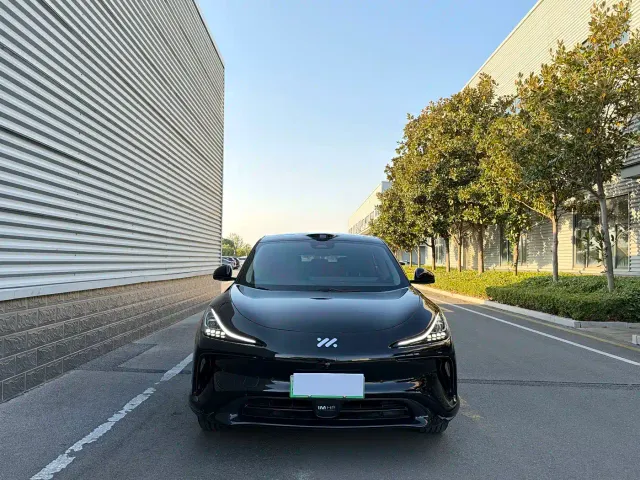 IM Motors LS6 — Фото автомобиля 4